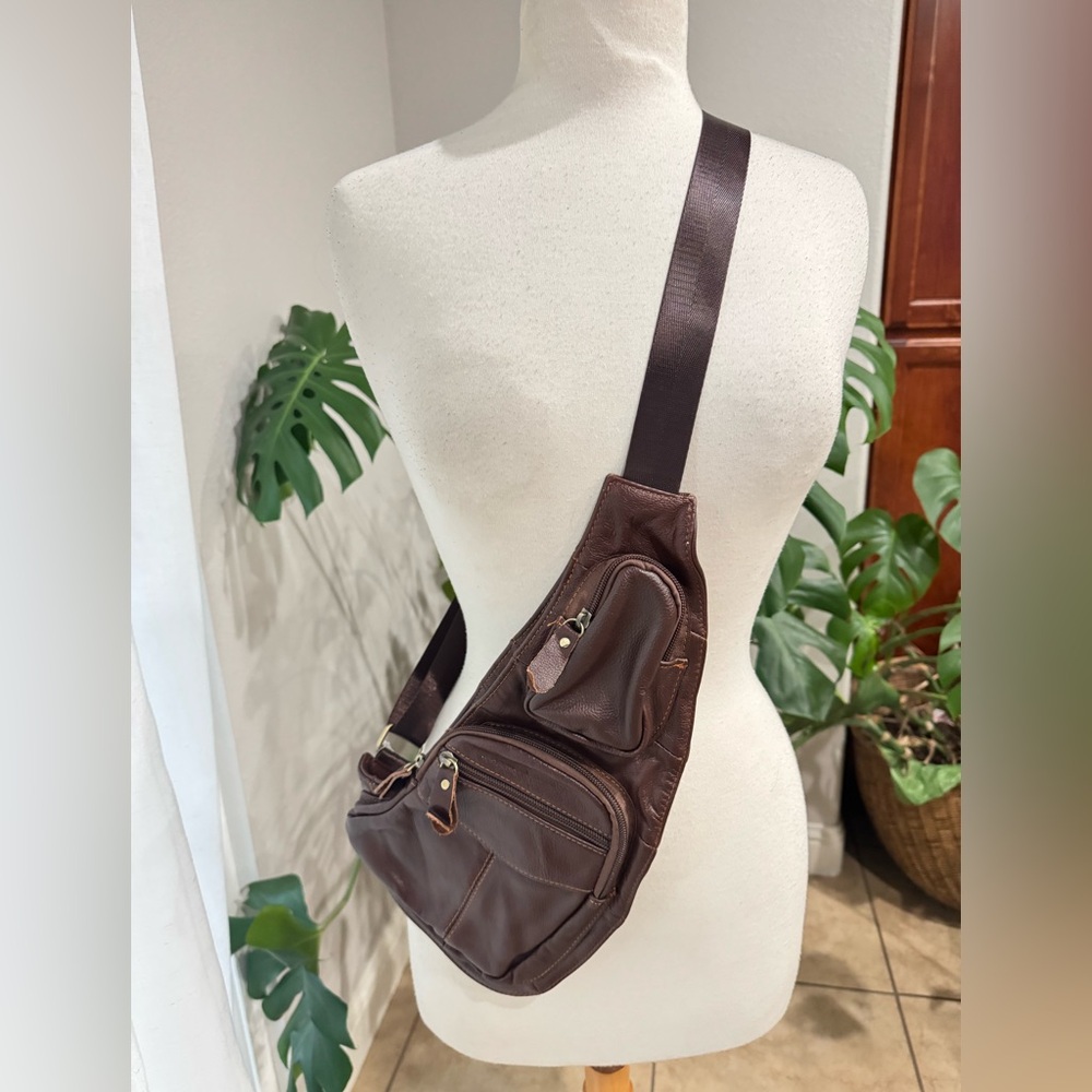 Brown Leather Crossbody Sling Bag • Multi-Pocket • New - Picture 1 of 9